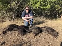 Meat Hog Hunts with professional hunting guide Dan Moody Hunting Services in Texas