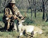 Texas Whitetail Hunts with professional hunting guide Dan Moody Hunting Services in Texas