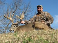 Texas Whitetail Hunts with professional hunting guide Dan Moody Hunting Services in Texas