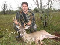Texas Whitetail Hunts with professional hunting guide Dan Moody Hunting Services in Texas