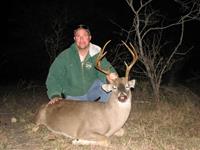 Texas Whitetail Hunts with professional hunting guide Dan Moody Hunting Services in Texas