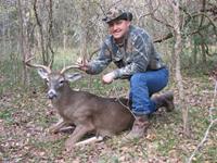 Texas Whitetail Hunts with professional hunting guide Dan Moody Hunting Services in Texas