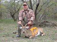 Texas Whitetail Hunts with professional hunting guide Dan Moody Hunting Services in Texas