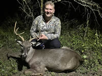Texas Whitetail Hunts with professional hunting guide Dan Moody Hunting Services in Texas