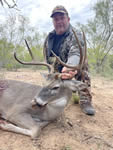 Texas Whitetail Hunts with professional hunting guide Dan Moody Hunting Services in Texas